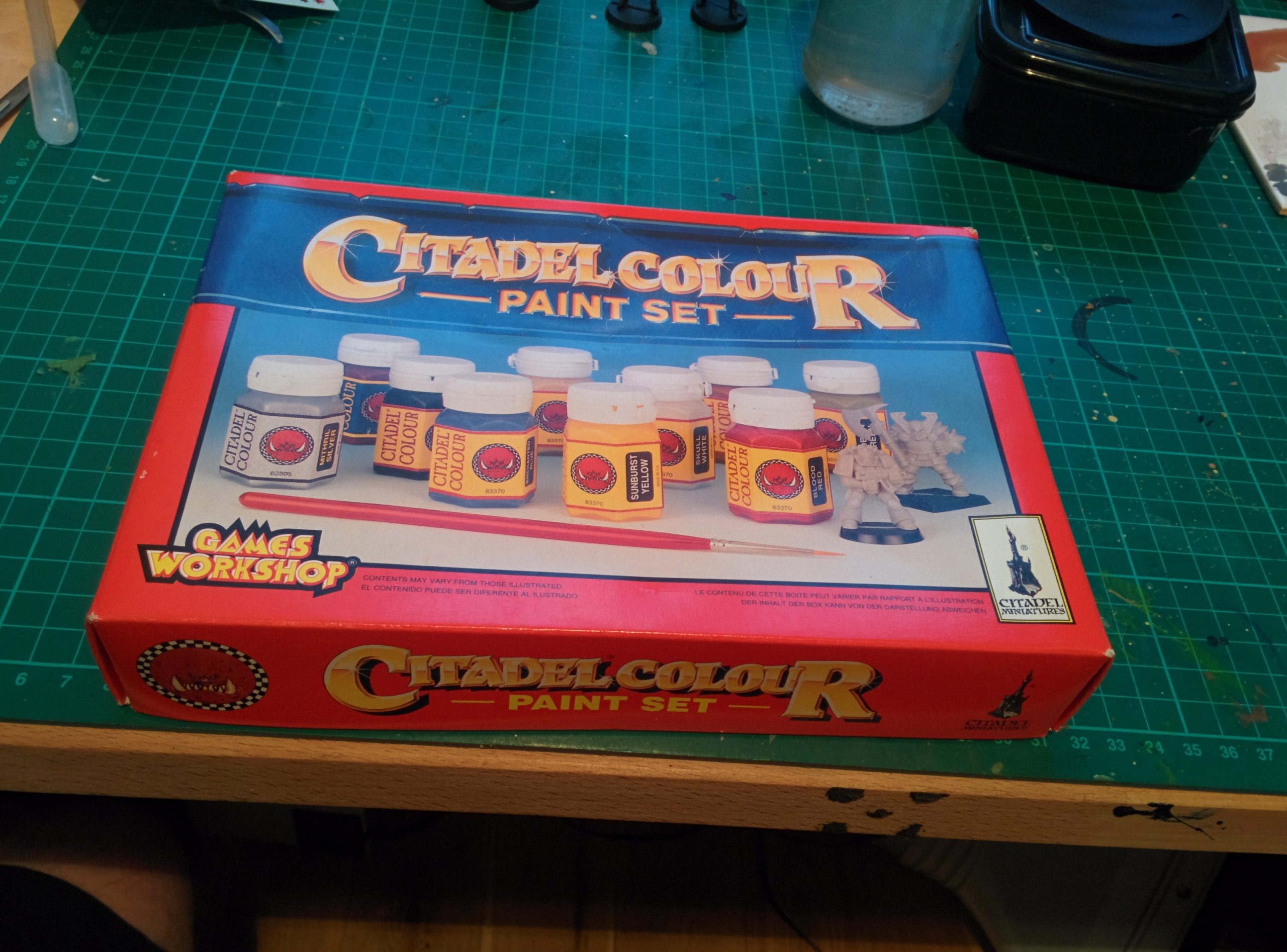 Retro unboxing: 1994 Citadel Colour Paint Set - SEALED! 